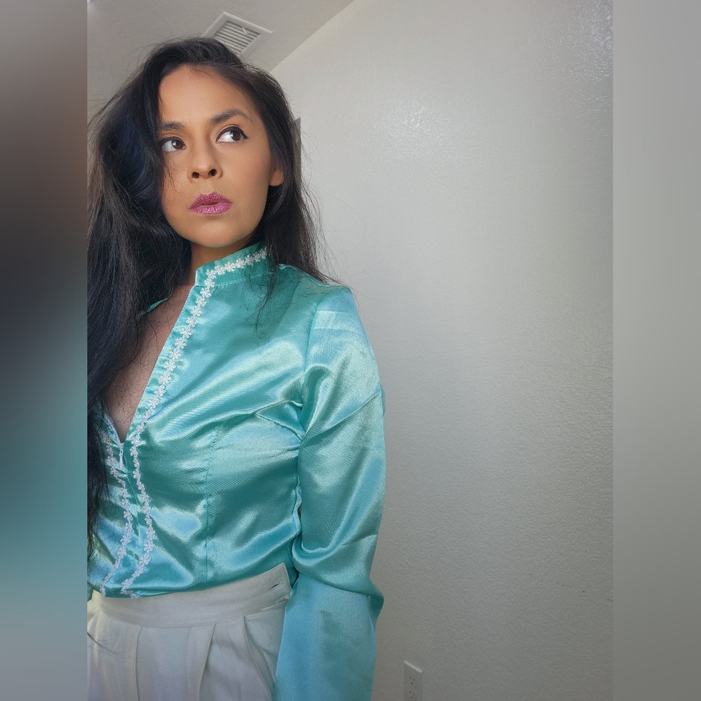 Blouse - Picture 6 of 9